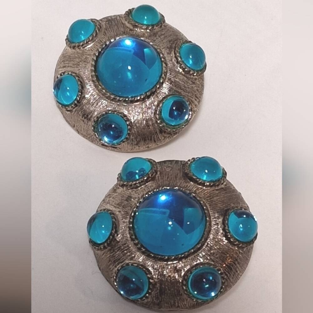 * Vintage Large Aqua Blue Teal Silver Tone Clip On Earrings